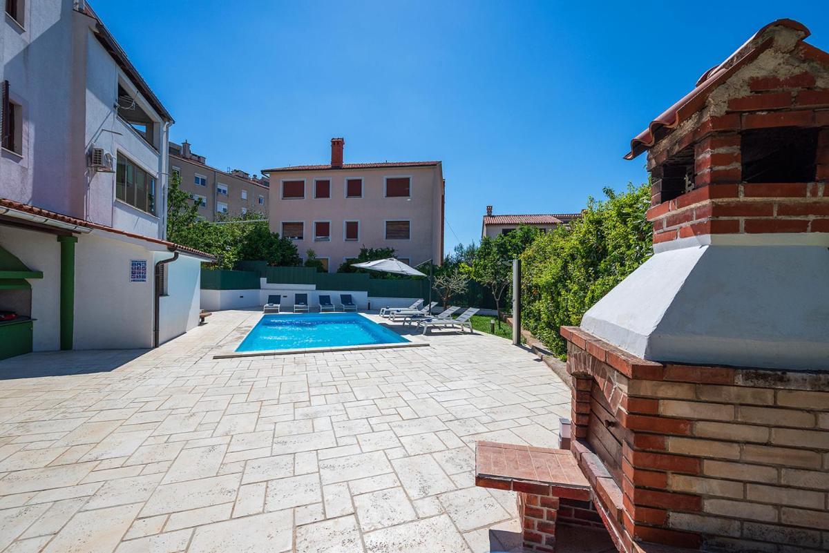 Big Swimming Pool Apartment Monvidal Пула Екстер'єр фото