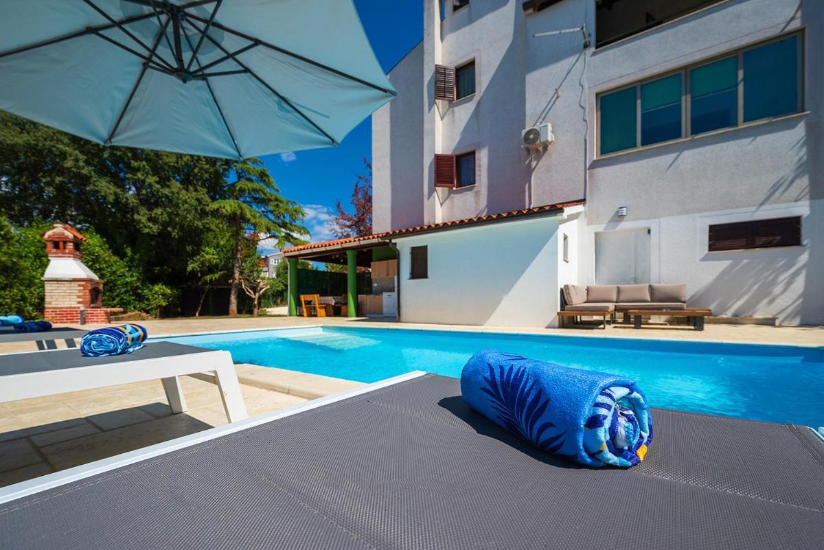 Big Swimming Pool Apartment Monvidal Пула Екстер'єр фото